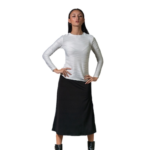 DEVORAH'S SECRET Elegant Modest Top White Waves - Picture 2 of 2